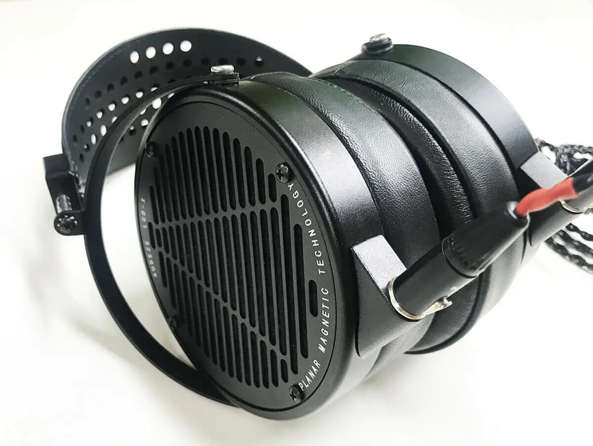 Audeze lcd x. Audeze lcd-x 2025. audeze закрытые магнепланары. novey b10 lcd lens.