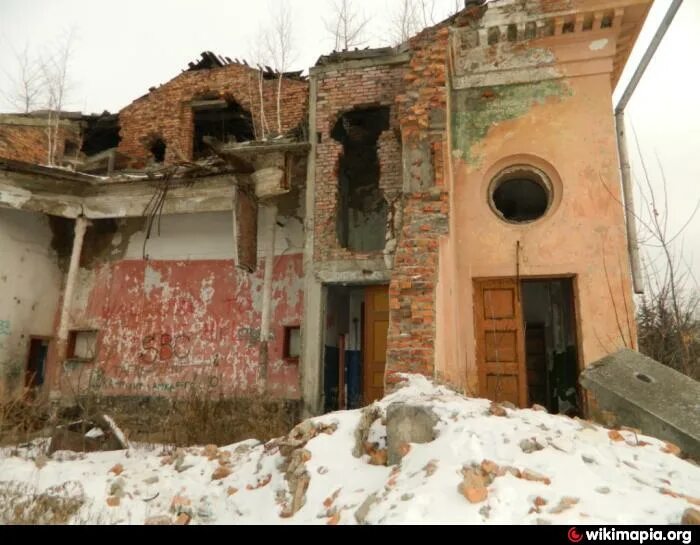 Кинотеатр октябрь ангарск. Кыштым радиогородок. Кинотеатр октябрь кыштым афиша. Кинотеатр 40 лет октября г. Кыштым октябрь.