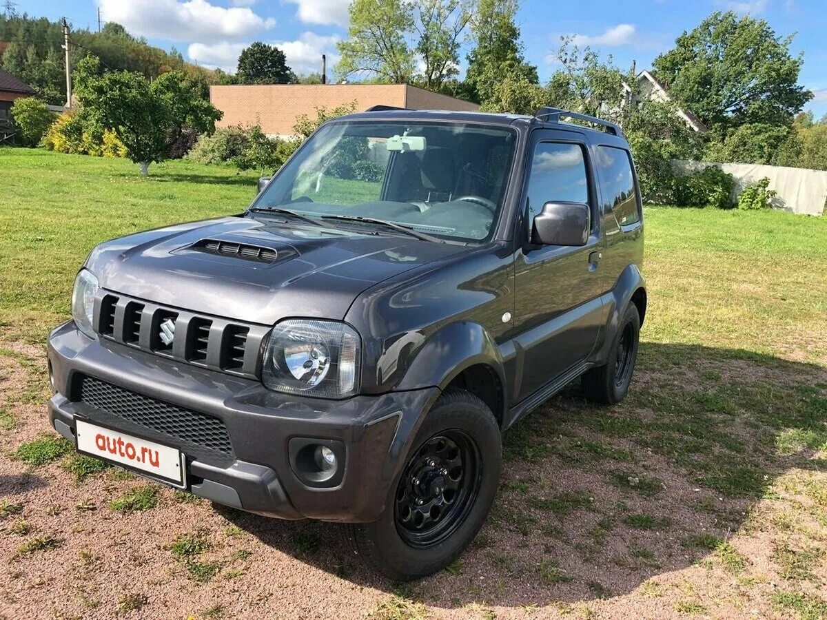 Купить сузуки джип. Suzuki Jimny 3. Suzuki Jimny III Рестайлинг 2. Suzuki Jimny 2017. Suzuki Jimny 3 Рестайлинг.