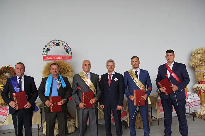 заря над неманом газета. заря над неманом. заря над неманом последний выпуск. орша дожинки 2008. заря над неманом мосты.