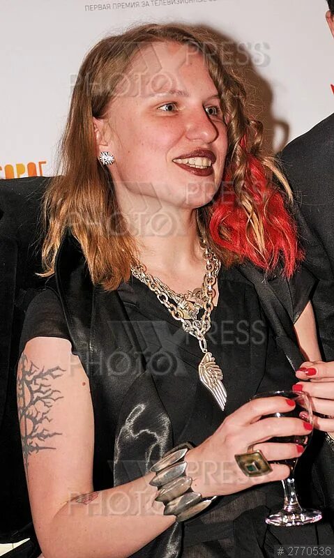 Украшения германики. Тату валерии гай германики. Украшения германики. Валерия гай германика. Украшения германики.