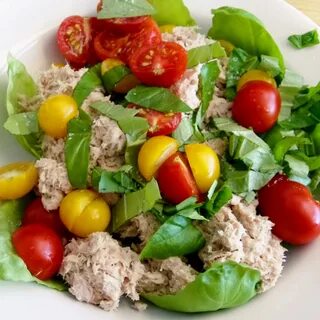 Салат с тунцом и огурцом без яиц