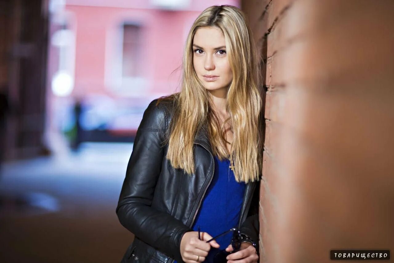 15 сентября день рождения агата кристи дата. Агата муцениеце фото. Агата муцениеце 2020. Павел прилучный и агата муцениеце. Агата муцениеце 2022.