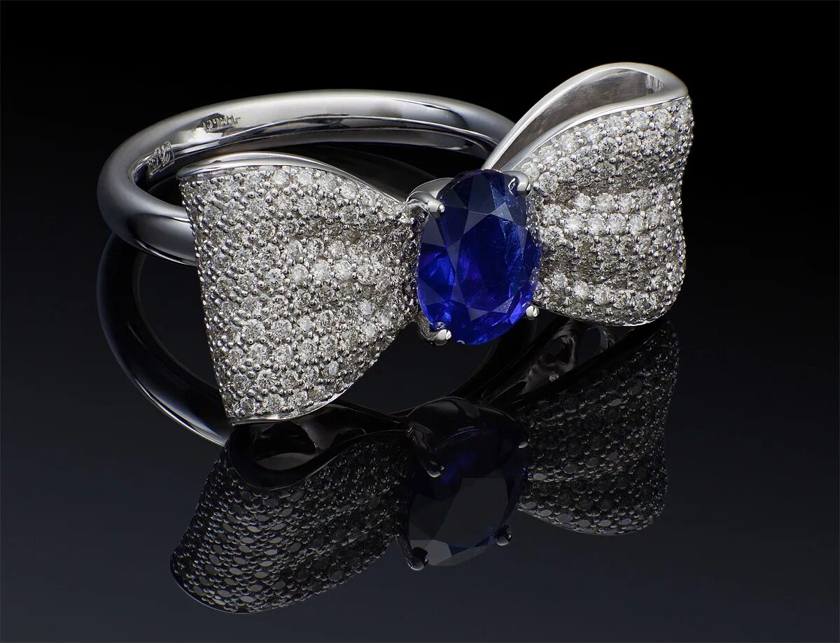 красивое колье. мир ювелирных украшений. знаменитые ювелирные украшения. мишель онг ювелир. красивые ювелирные украшения.