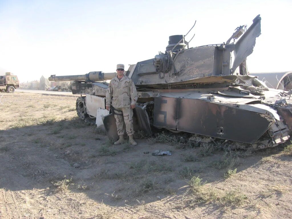M1 Abrams вышибные панели. Вышибные панели танка Абрамс. Подбит первый танк абрамс