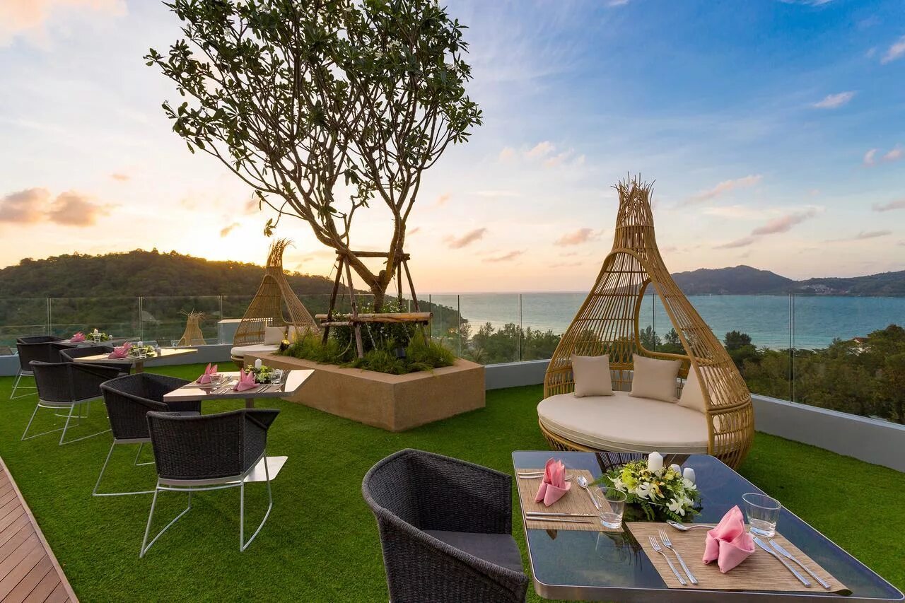 Crest resort pool. Crest resort &amp; pool villas phuket 4*. crest resort pool villas phuket 5. отель crest resort &amp; pool villas. crest resort &amp; pool villas - sha extra plus.