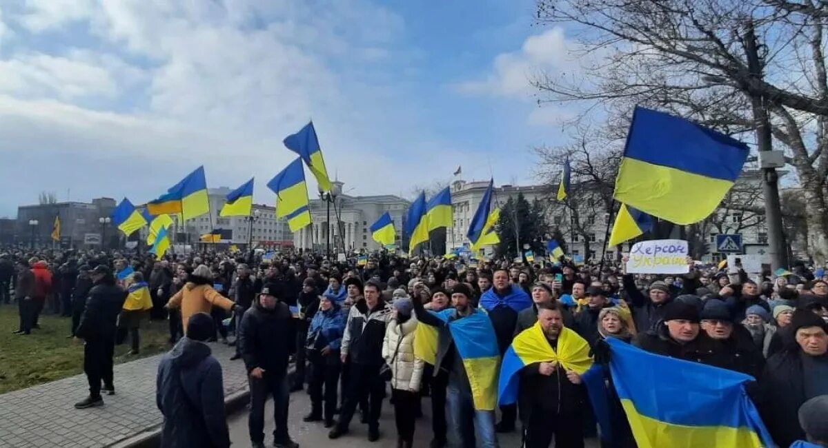 Митинг украинцев. Митинг Украина. Россия против Украины. Против войны с Украиной.