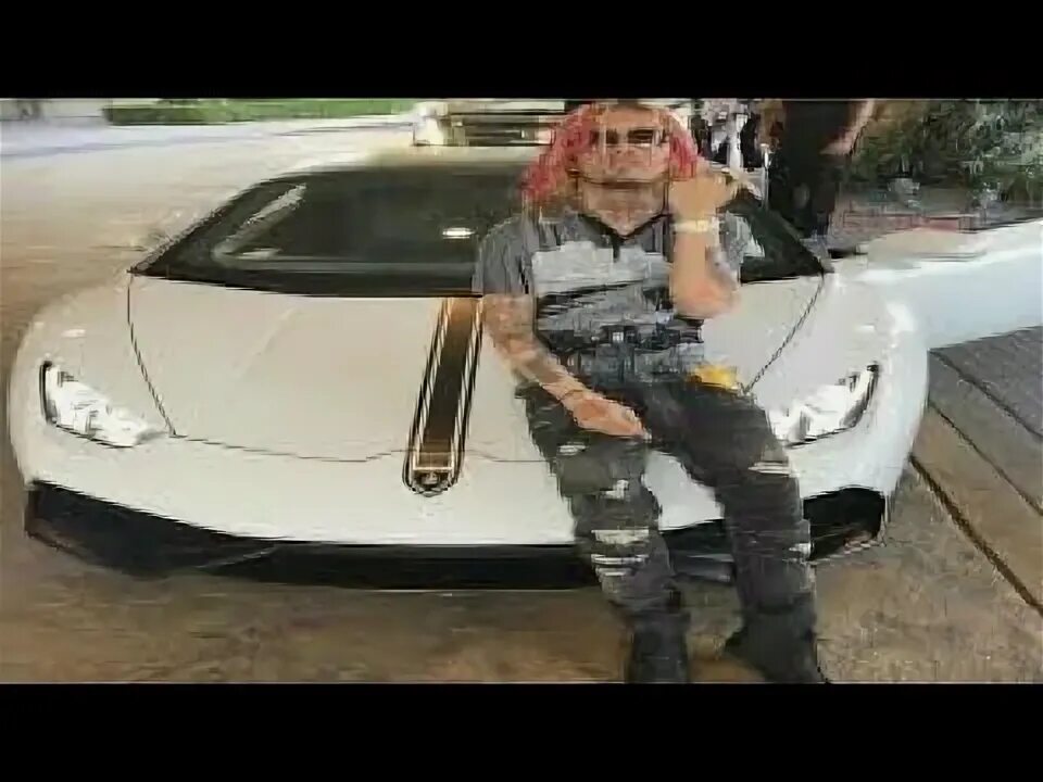 Lil uzi vert cars. Лил пип бенц трак. Lil pump 2020. Lil pump 2021. Lil pump машины.