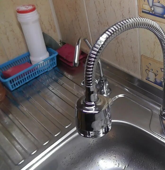 Как установить смеситель на раковину. T40-26 смеситель. смеситель модель wf011. монтаж смесителя на кухне. кран для мойки.