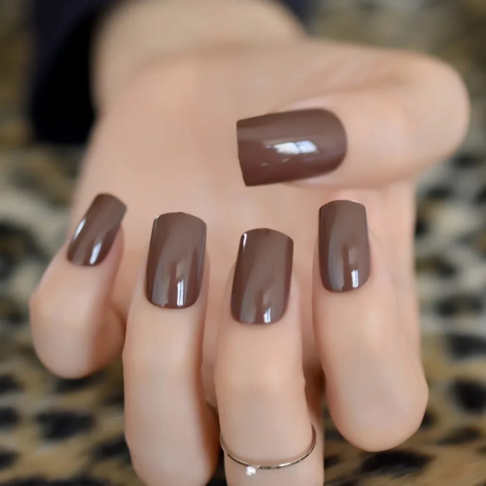 Тренд 2021 - Коричневый Маникюр Idées vernis à ongles, Vernis à ongles, Couleurs