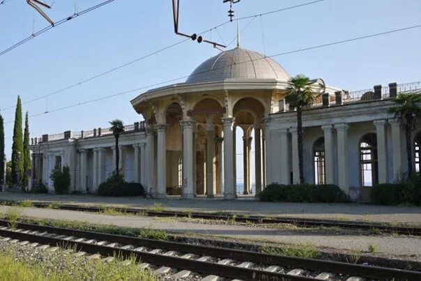 Тур "Затерянная Абхазия: города-призраки, водопад Великан, Новый Афон, Гагра, о.