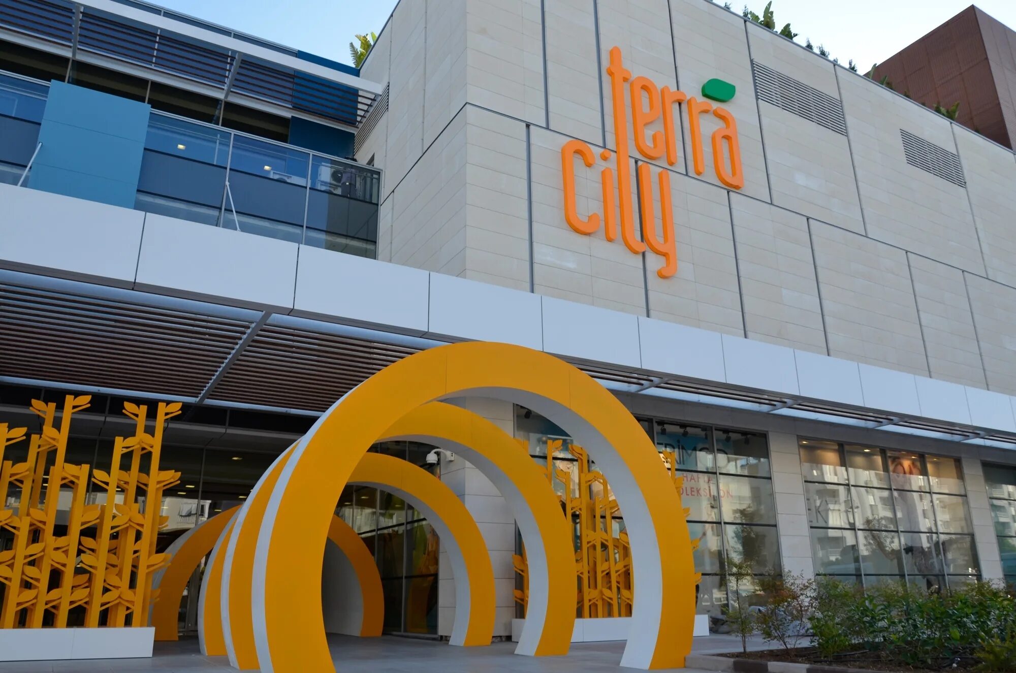 Анталия торговый центр терра. Mall of antalya в анталии магазины. Терра сити молл анталия. Тц терра сити в анталии магазины. Терра сити турция анталия.