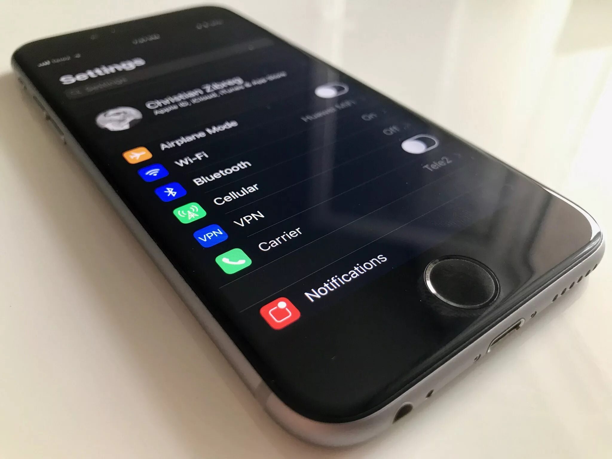 Включить темную тему айфон. Темная тема на айфон. темная тема ios. темы для iphone. темный режим айфон.