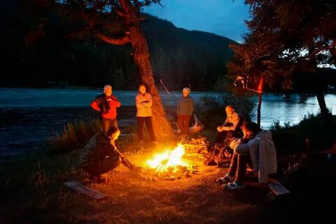 Дым костра создает уют