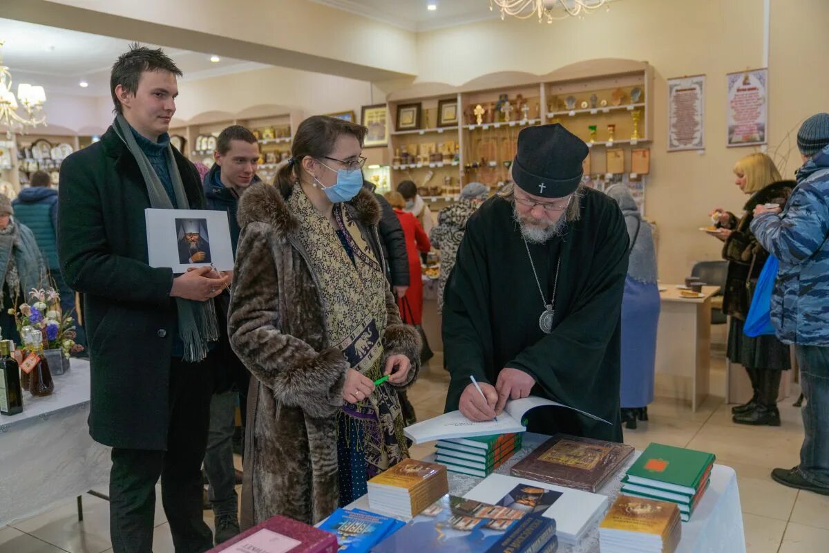 Мир православии сегодня. Мир Православия Рязань. Магазин мир Православия Рязань. Православная Лавка Рязань Грибоедова. Магазин православный мир Ярославль.