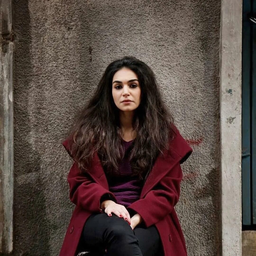 Сахра шаш актриса. Сахра шаш. Хелин кандемир турецкая актриса. Сахра меллесс. Сахра ялчин актриса.