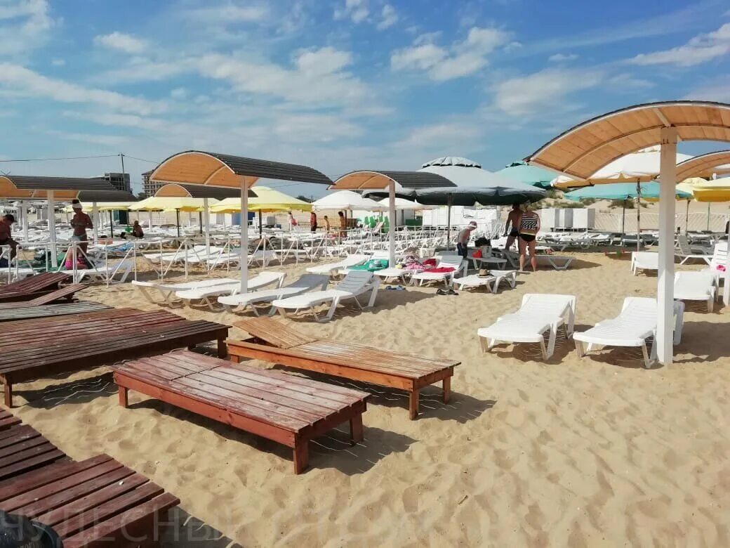 Витязево собственный пляж бассейн. Отель Сократис Витязево.