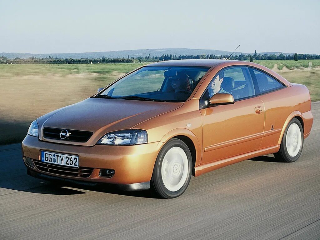 Купить опель 2000 года. Opel Astra Coupe 2000. Opel Astra Coupe 2003. Opel Astra g 2000 купе.