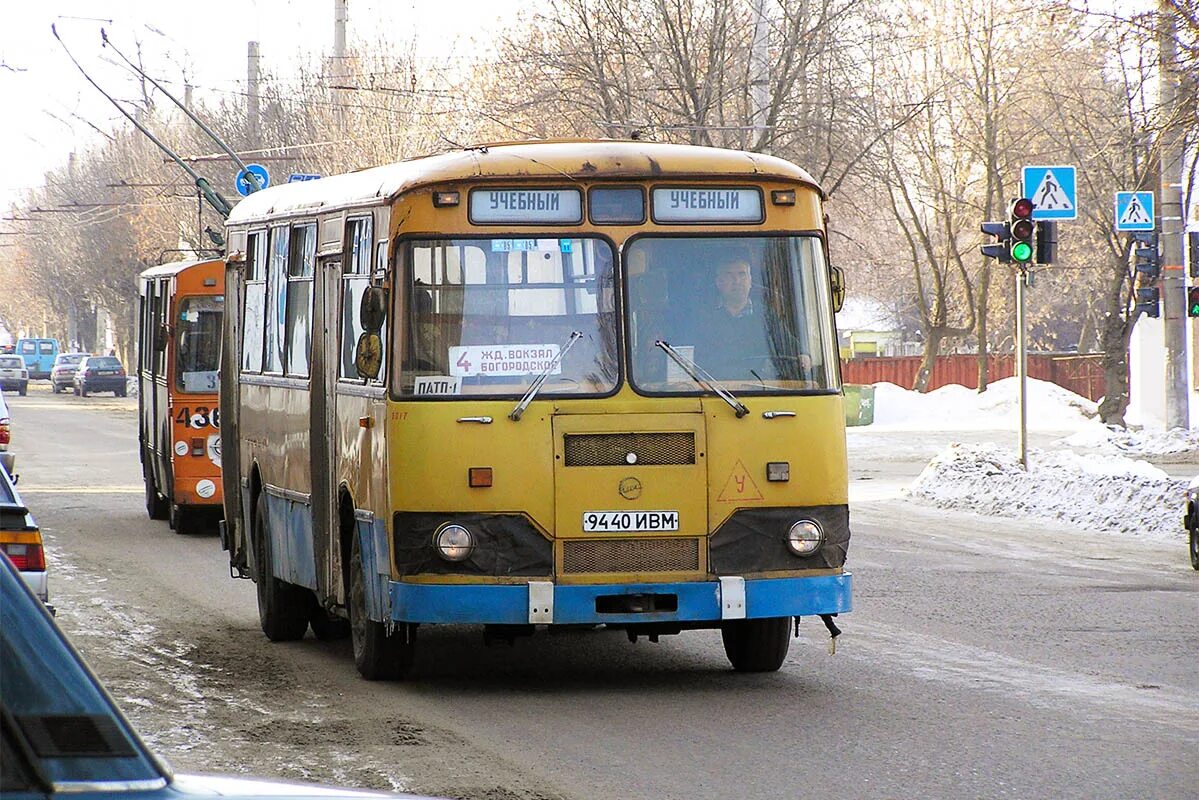 Маршрут транспорта иванова. ЛИАЗ 677 Иваново. ПАТП 1 Иваново. ЛИАЗ 677 ПАТП 1. Автобус ЛИАЗ Иваново.