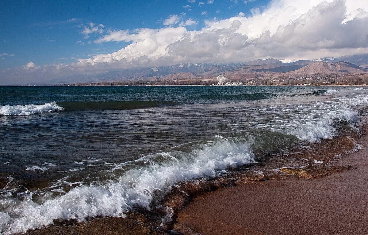 иссык-куль киргизия. озеро иссык-куль киргизия. киргизия озеро исыккуль. иссык-куль. красоты кыргызстана иссык куль.