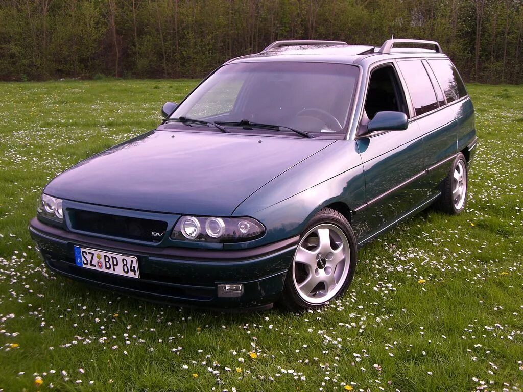 Opel Astra Caravan 1997. Opel Astra f 1993 1.6.