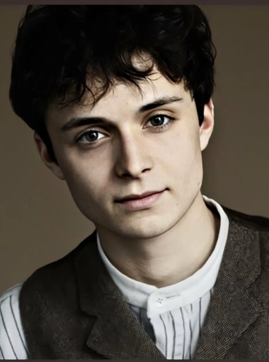 Лукас джейд зуманн 2021. Лукас джейд. Лукас джейд зуманн (lucas jade zumann) лукас джейд зуманн. Гилберт блайт лукас зуманн. Лукас джейд зуманн девушка.