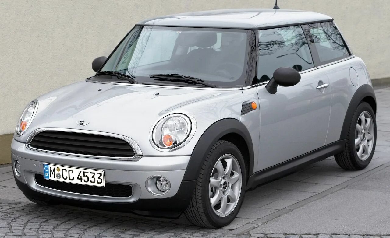 Купить мини в иркутске. Mini one r56. Mini Cooper 1. Мини Купер оне. Mini Cooper one 2007.