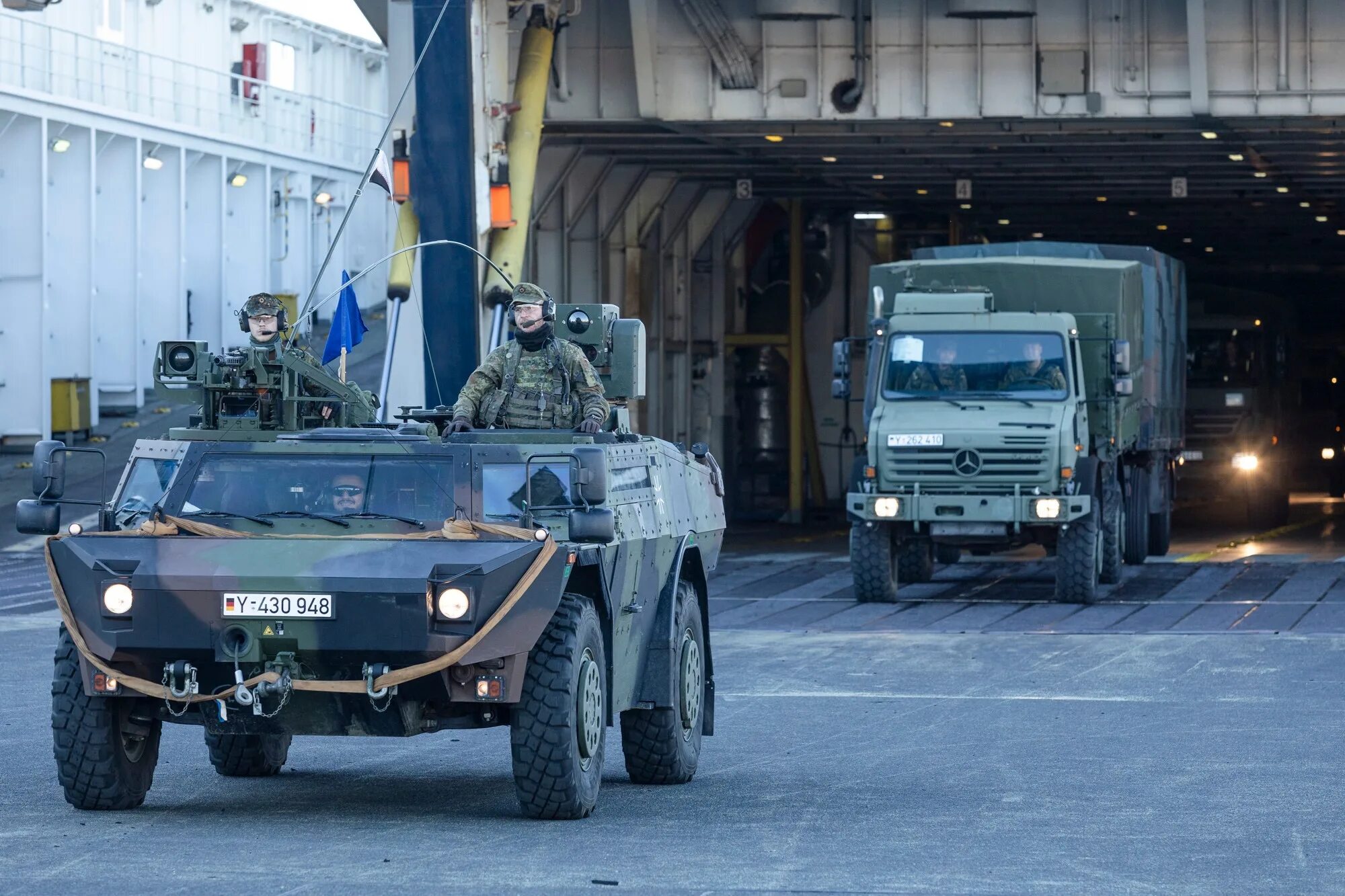 Вооружение НАТО. Российские военные. Военные НАТО. Войска НАТО.