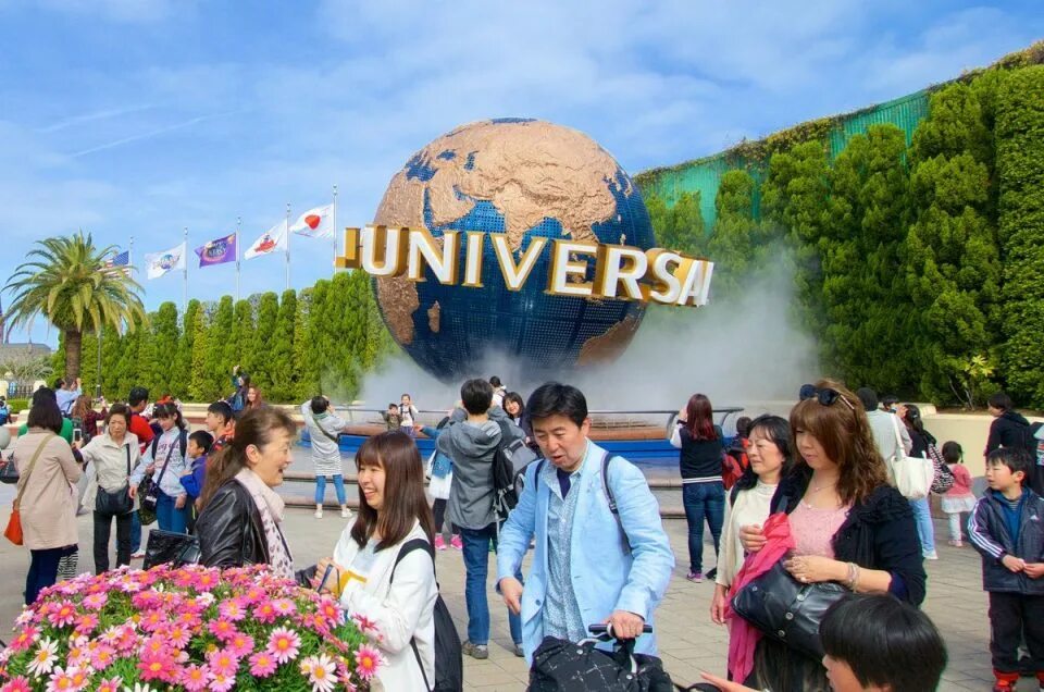 Universal парк в японии. Universal studios japan осака. Universal studios japan осака. Universal studios japan осака. Юнивёрсал парк осака.