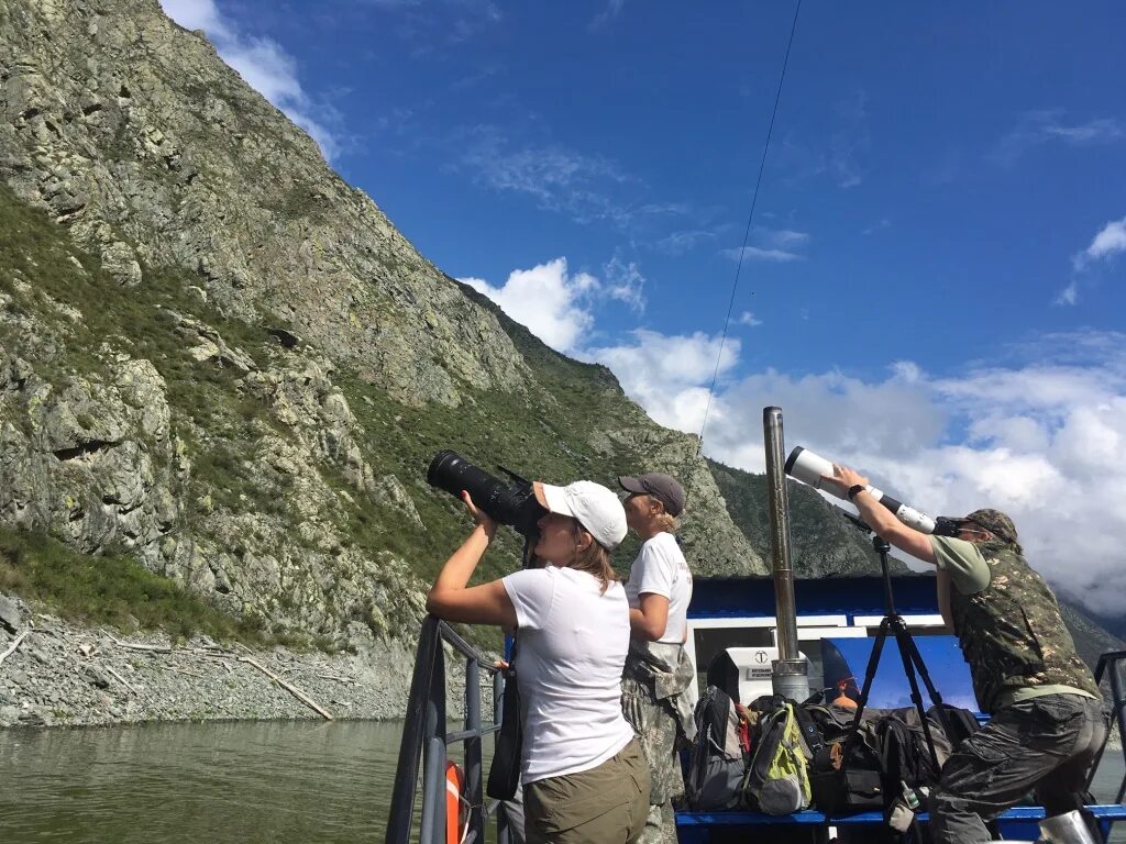 Экскурсовод заповедника. Саяно-шушенский заповедник туризм. Заповедник пасвик. Экскурсовод в заповеднике. Кижи экскурсовод антон.