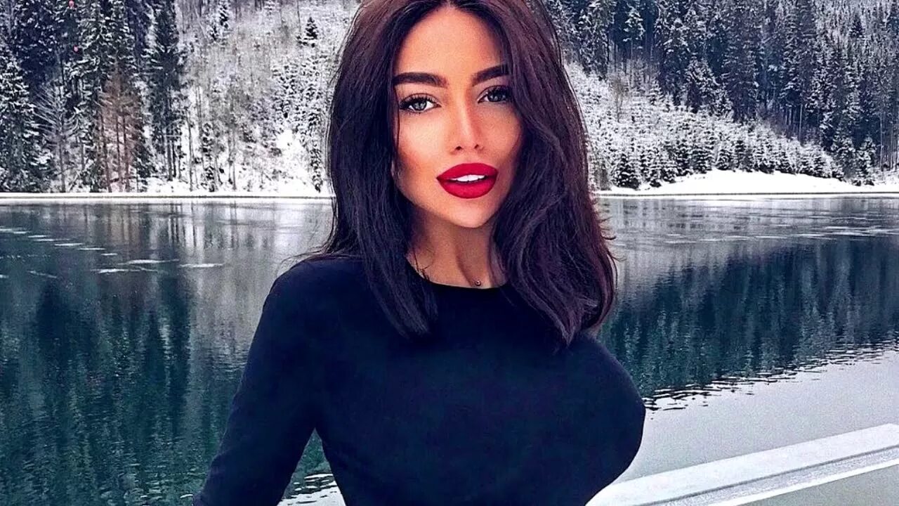 Негин галавант hot. Взлетаем staffорд63. Царица vlasovrmx remix. Эверест песня. Эверест песня.