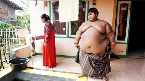 Үйдің төменгі жағындағы ерлі-зайыптылардың эротикалық суреттері