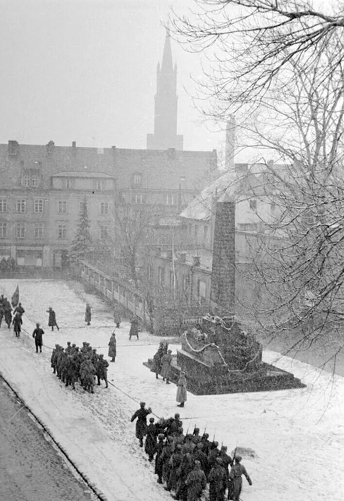 Где в феврале 1945 года. Штурм Кенигсберга 1945. Штурм Кёнигсберга в 1945 году. Восточная Пруссия город Кенигсберг. Штурм Восточной Пруссии.