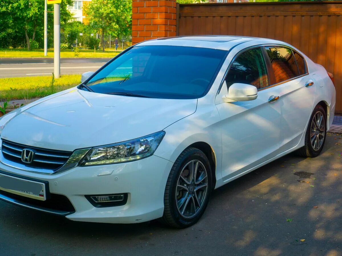 Https auto ru honda. Honda Accord 2013. Honda Accord 2013 2.4. Honda Accord 2013 белый. Honda Accord 9.