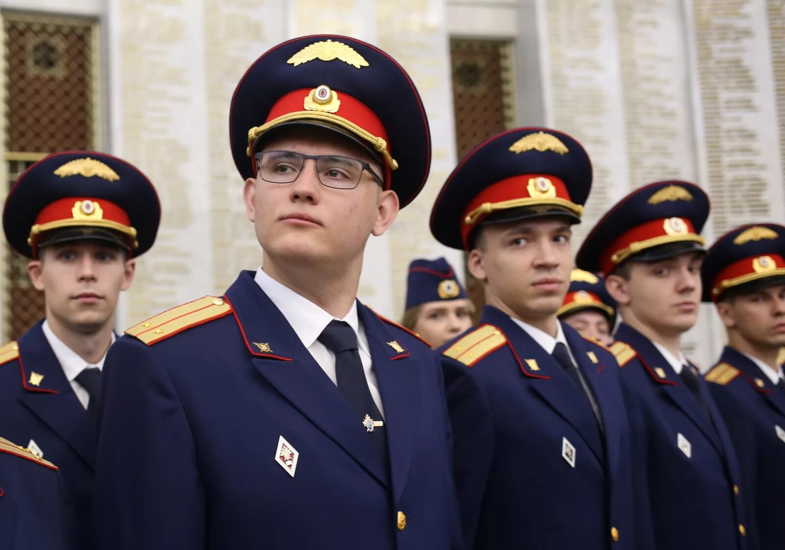 Скр список. Академия скр москва. московская академия следственного комитета российской. парадная форма академия следственного комитета спб. московская академия следственного комитета фото.