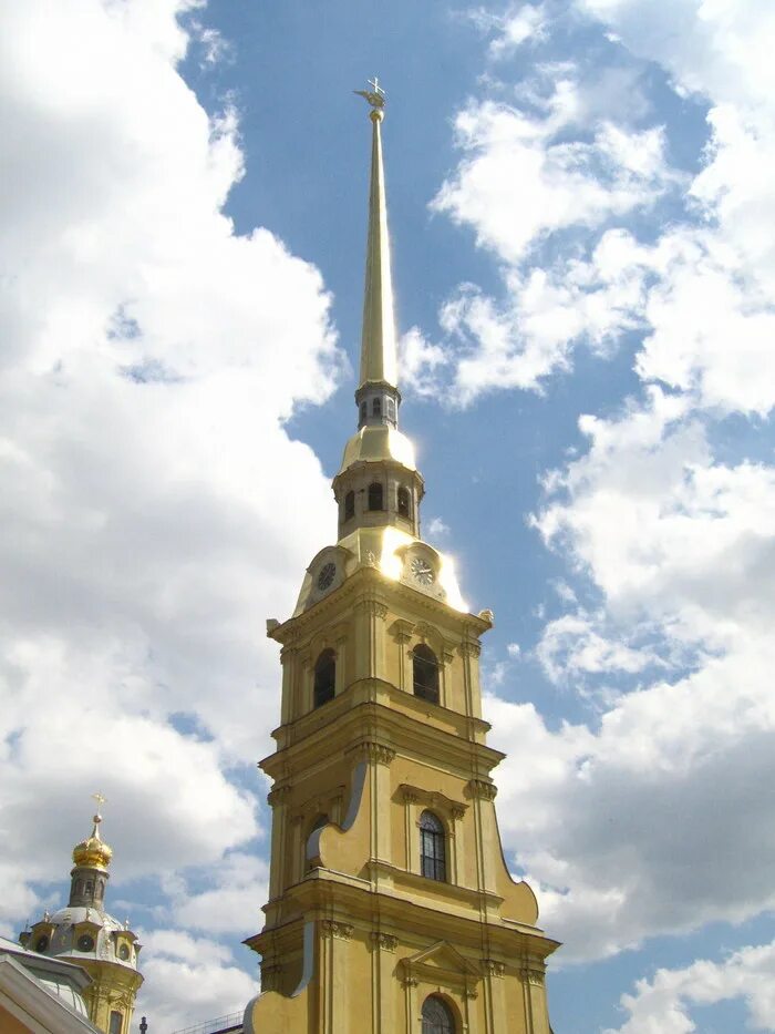 Шпиль петропавловского собора. Шпиль петропавловского собора. Шпили храмов. Шпиль петропавловского собора журавский. Шпиль петропавловской крепости.