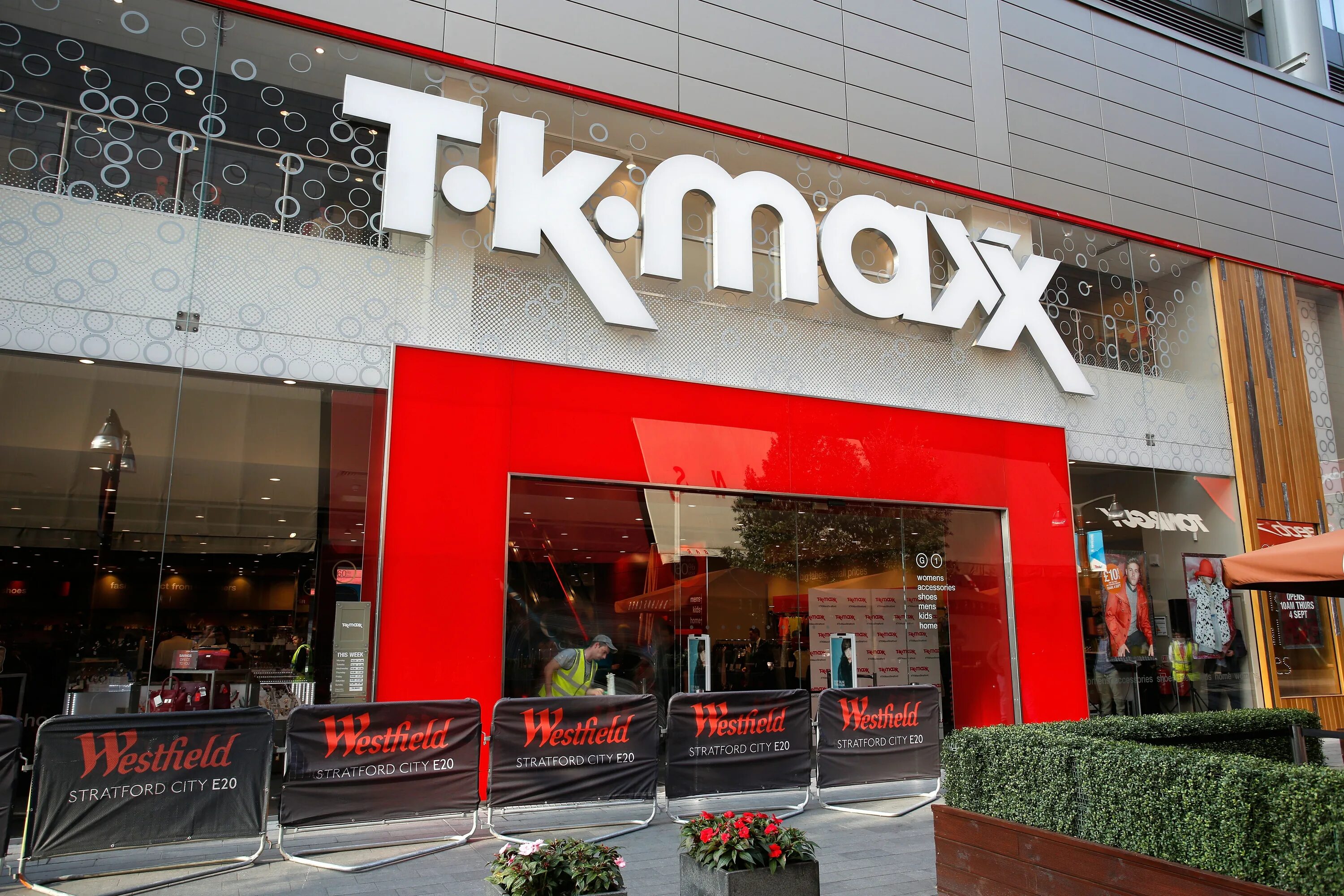 Tjx. Tk maxx london. Tk max. Ритейлер tk maxx. Tk max.