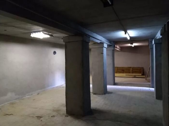 Сниму цокольное помещение. Склад в подвале. подвальное помещение склад. складские помещения в подвале. подвал помещение.