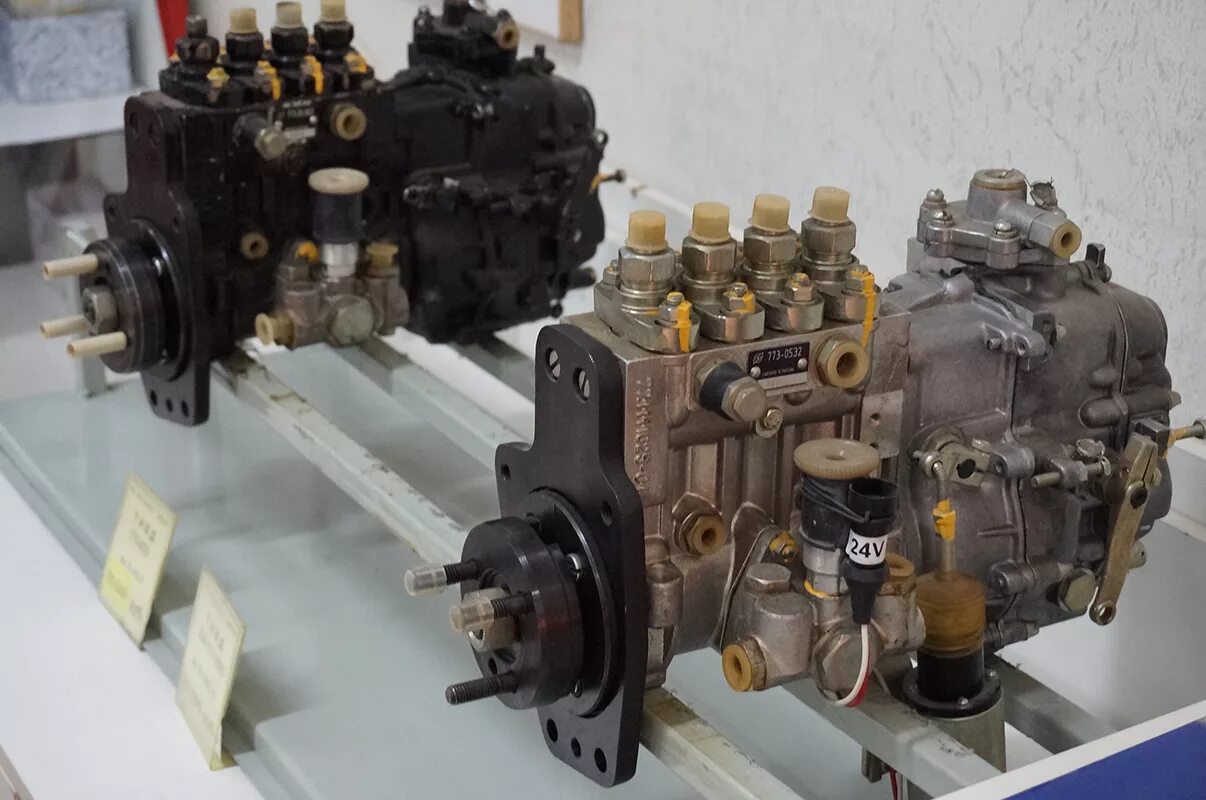 Топливный насос тнвд т-16 т-25 д-21 2утни рядный. Тнвд pv6z13l525. Тнвд ниссан тд27. Тнвд (топливный насос высокого давления) cummins p10z002 (bh6p110). Тнвд перкинс 10044t.