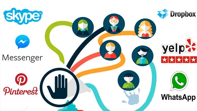 Слежка за человеком через смартфон. Фото мессенджера ватсап. Бар смартфон. Следить за мессенджерами. Смартфон шпион.