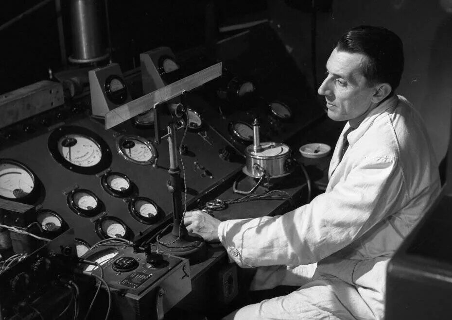 Физик фредерик жолио-кюри. Физик фредерик жолио-кюри. Фредерик жолио кюри. Фредерик жолио кюри. Фредерик жолио кюри.