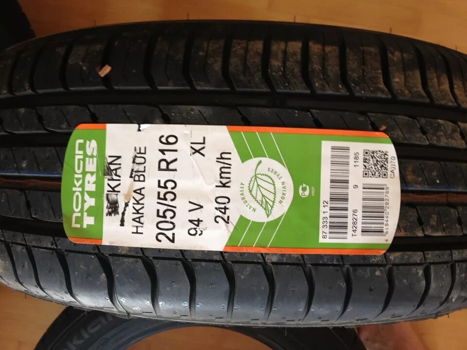 Nokian Hakka Blue 3. Хакка Блу 2 205/55 r16. Nokian Hakka Blue 205/55 r16. Нокиан Блю 3 215/60r16 евроэтикетка. Nokian hakka 205 55 r16 купить