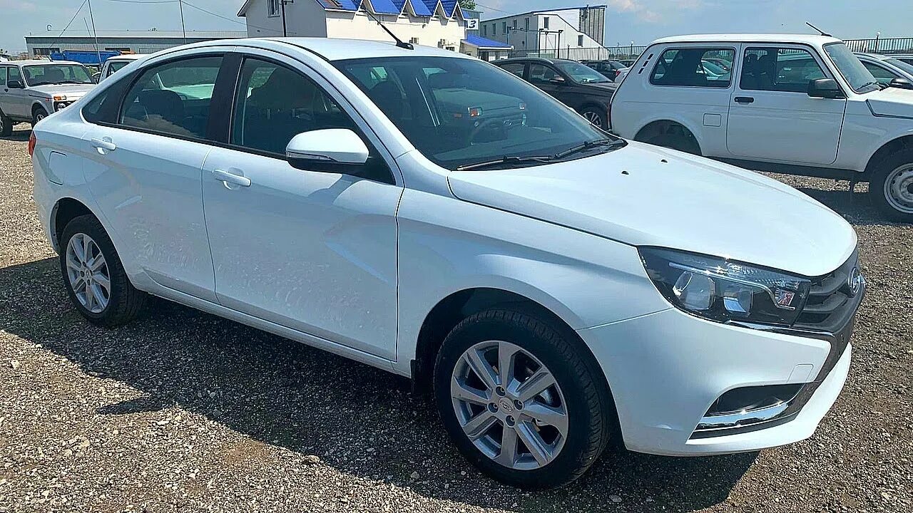 Диски веста винтер r16. Диски винтер веста комфорт лада. Лада веста комфорт винтер 2020 плутон. Лада веста комфорт винтер. Веста на 205 55 р16.