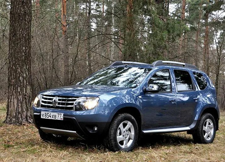 Дастер vin. Дастер 4x4. Duster 4x4 2.0. Тойота рав 4 и Дастер. Отзывы о отбойниках пыльниках на Рено Дастер 4х4.