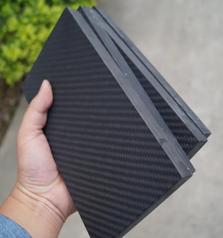 Карбон панель. Carbon-Fiber-reinforced Polymer. Карбоновый лист. Изделия из карбона. Плита из карбона.