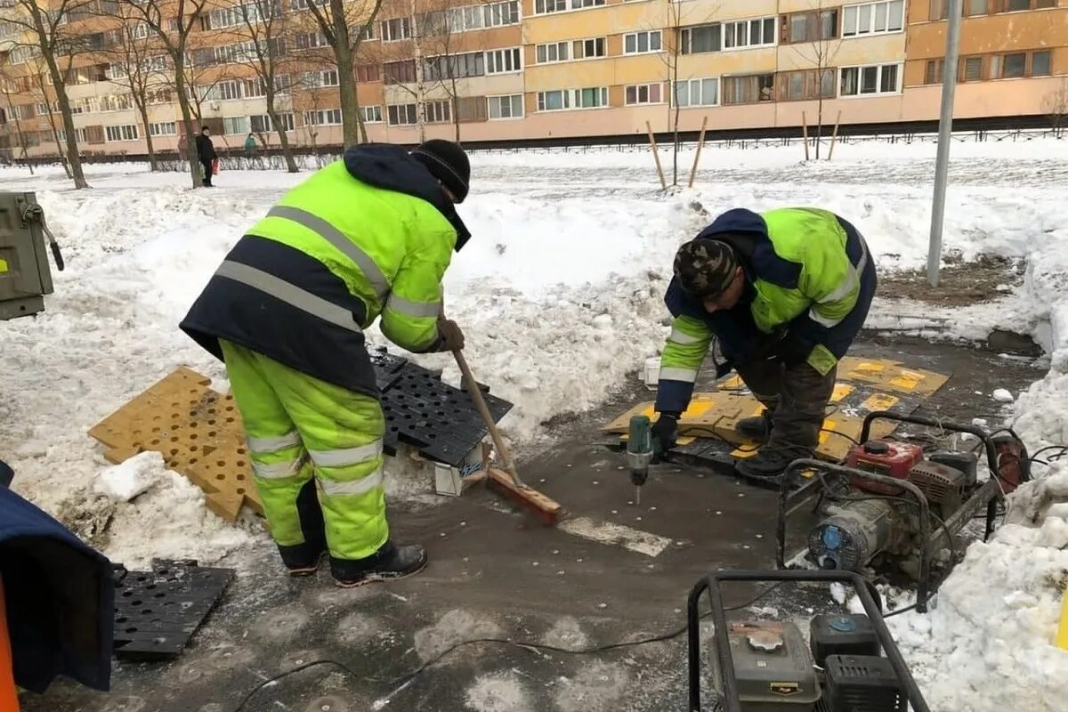 Новости спб сайты. Новости СПБ. Улица в Питере с лежачими полицейскими. Новости СПБ сегодня последние свежие. Новости СПБ сегодня последние свежие события.