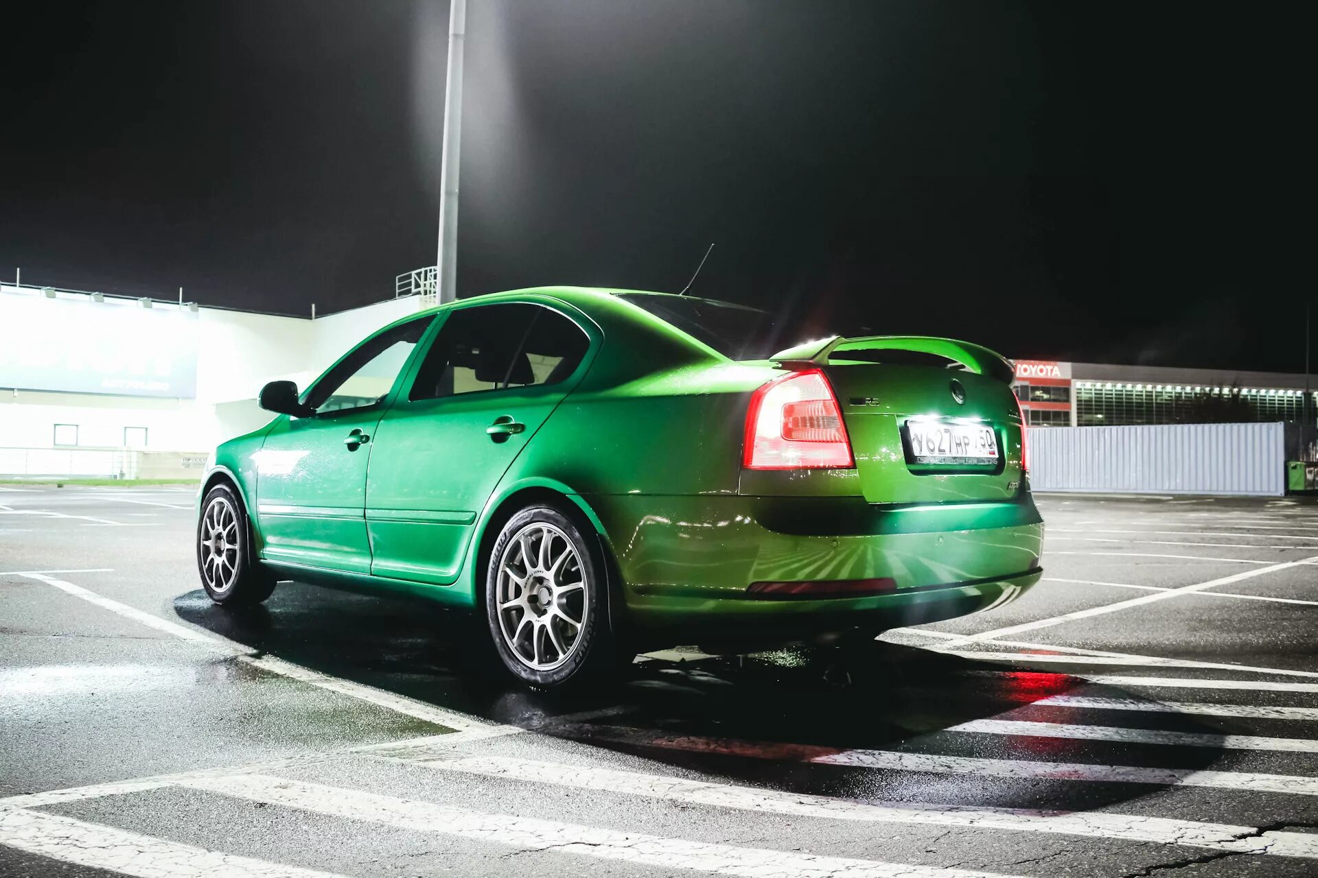 Цвета октавии а5. Octavia RS mk2. Skoda Octavia RS 2012. Skoda Octavia a5 RS Green.