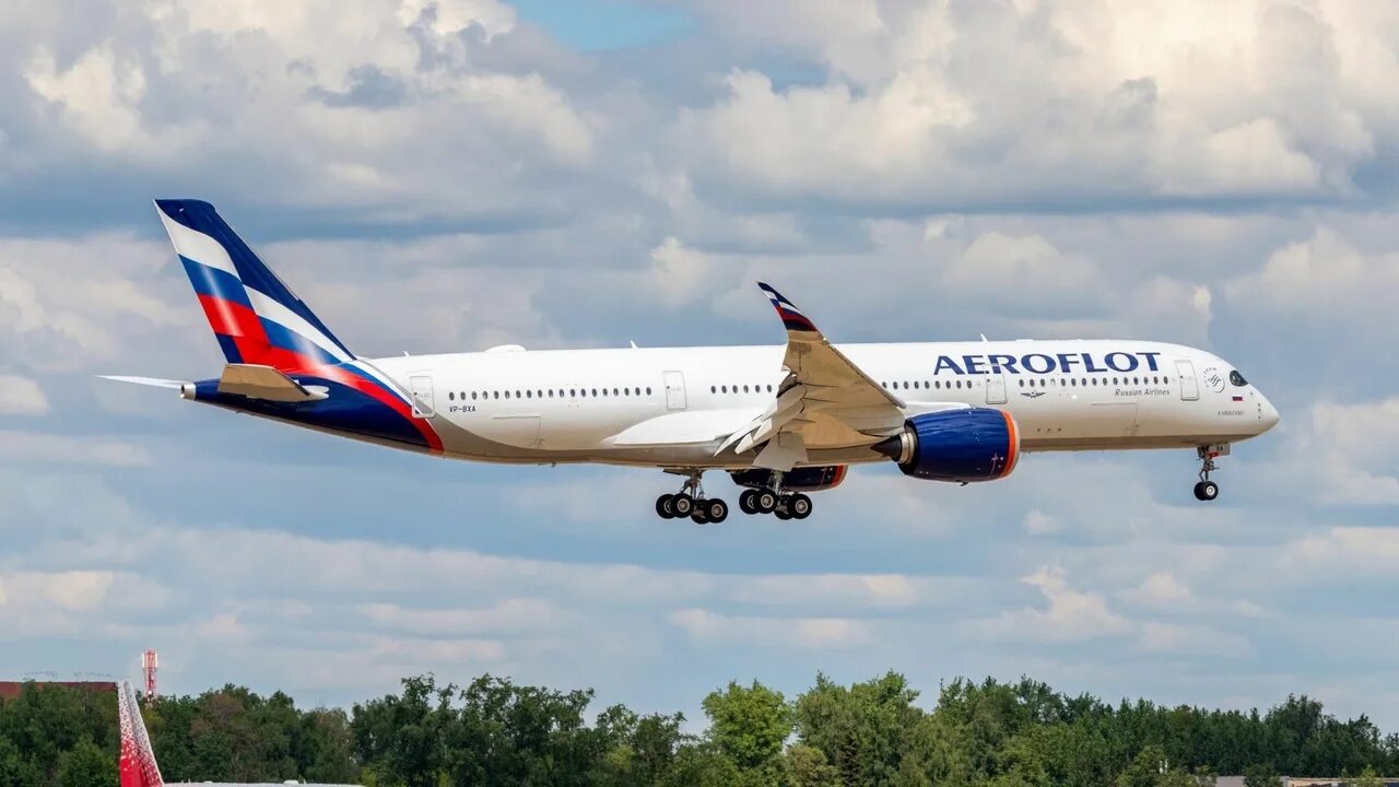 Иркутск бангкок аэрофлот. A350 Аэрофлот авиасалон. Аэрофлот Тайланд. Авиапарк Аэрофлота. Авиакомпания Россия.