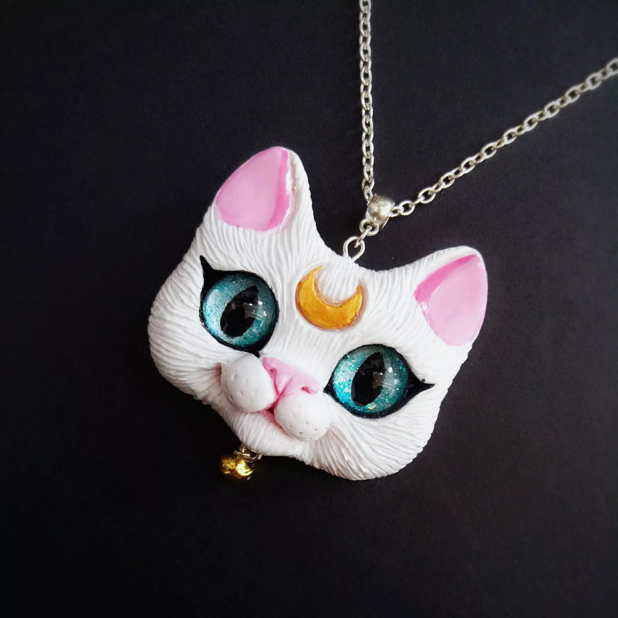 Кот из полимерной глины. Поделки из полимерной глины. Кот из полимерной глины. Мордочка кошки из полимерной глины. Чеширский кот алиса в стране чудес из полимерной глины.