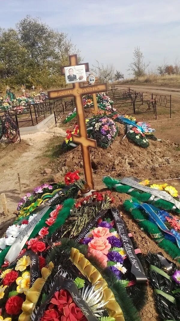 Погода в отрадном волгоградской области михайловский район. Михайловка Волгоградская область кладбище. Отрадное Михайловский район Волгоградской области. Михайловка 2009 год Волгоградская область. Михайловка (Михайловский район, Запорожская область).